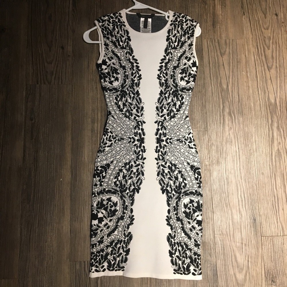 BCBG Black/White Mirrored Pattern Fitted Dress XS